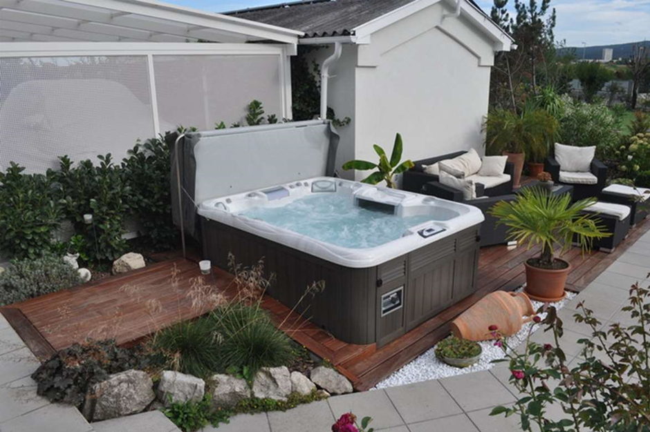 Hot Tubs Devon
